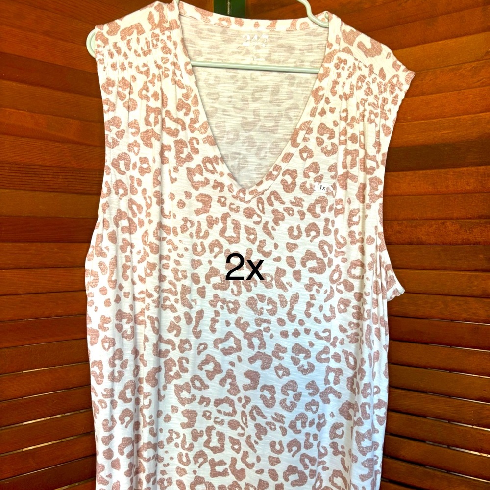 Women's Sleeveless Leopard Print Top